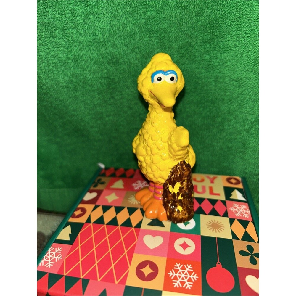 Ornament Big Bird Standing Next to Tree Stump Figure Sesame Street 1971/1977